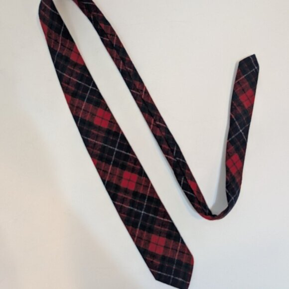 Vintage Pendleton Tie in Red/Green - Picture 1 of 3